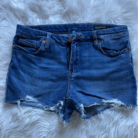 Blank NYC The Astor Distressed Denim Shorts - Picture 4 of 7
